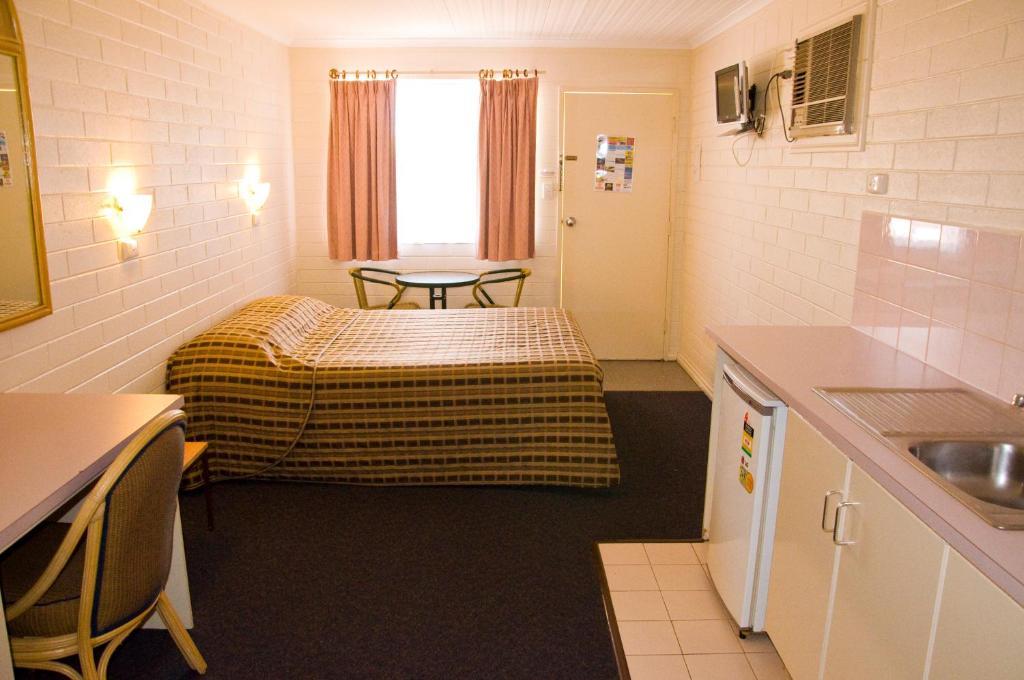 White Gum Motel Alice Springs Szoba fotó